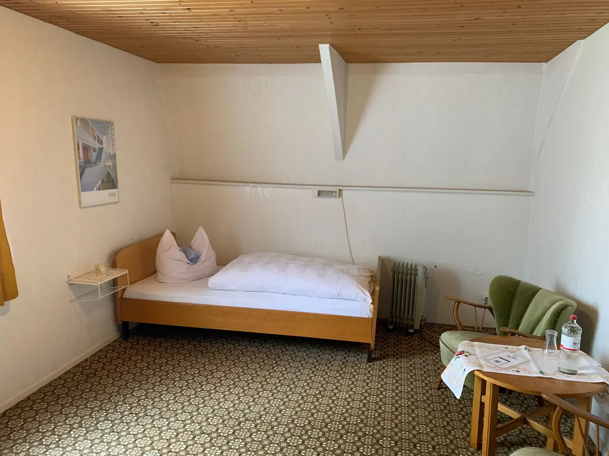 Einzelzimmer im Gasthaus zur Grenze