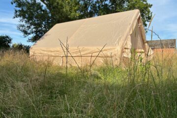 zelt im grass